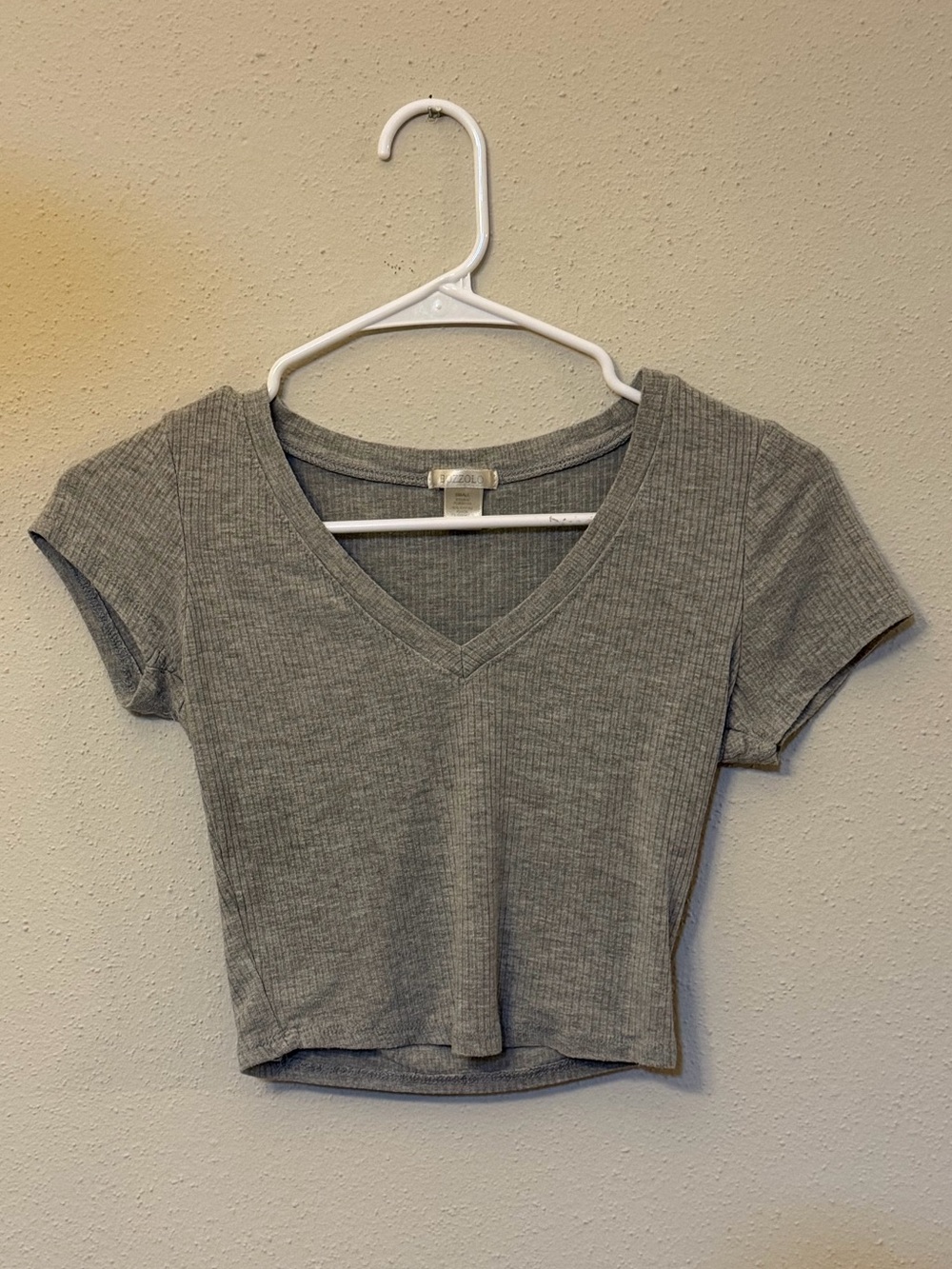 Bozzolo Gray Ribbed Crop Top
